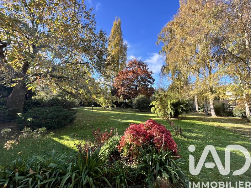 Maison - 185 m² - 7 pièces