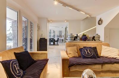 Maison - 261 m² - 6 pièces