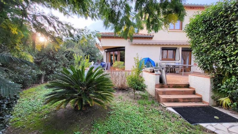 Maison - 180 m² - 7 pièces