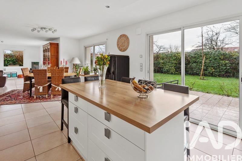 Maison - 166 m² - 6 pièces