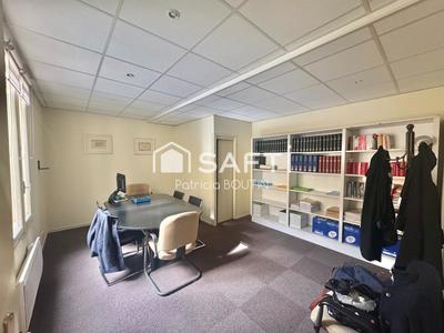 Local commercial - 257 m² - 7 pièces