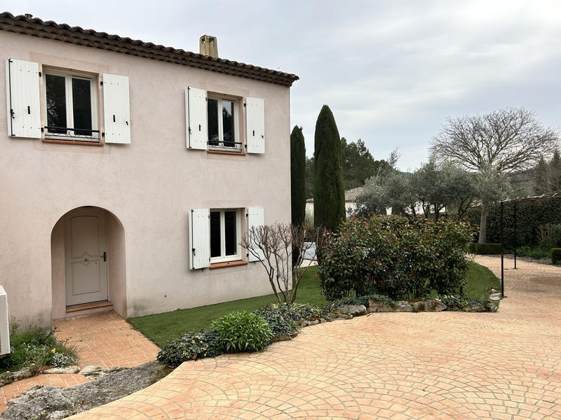 Villa - 110 m² - 5 pièces
