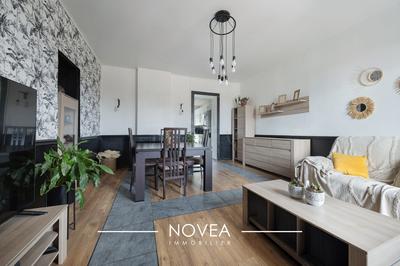 Appartement - 95 m² - 5 pièces