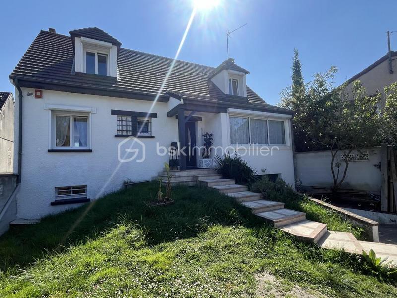 Maison - 174 m² - 5 pièces