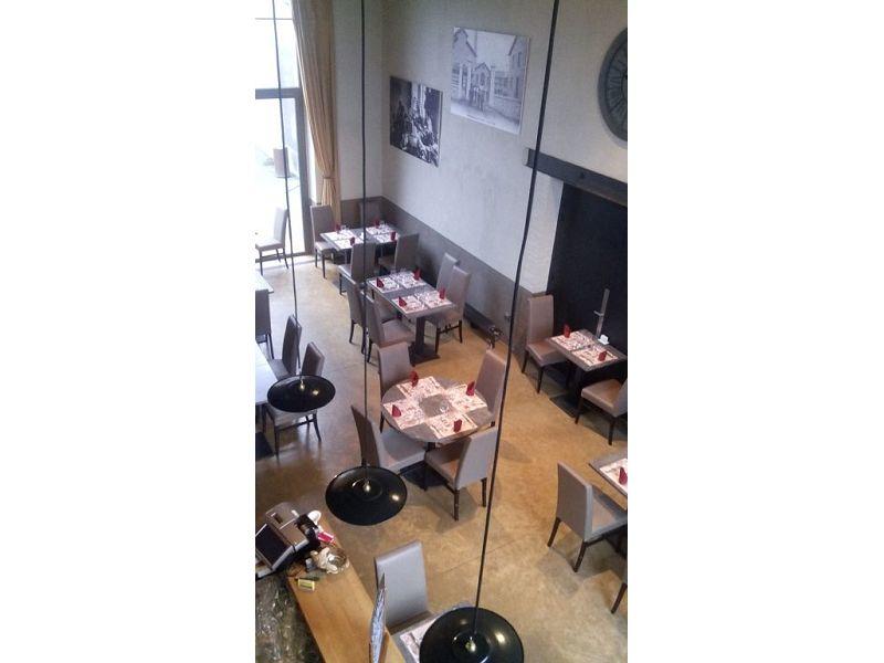 Fonds de commerce - Bureau - 140 m²