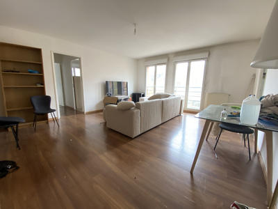 Appartement - 75 m² - 3 pièces