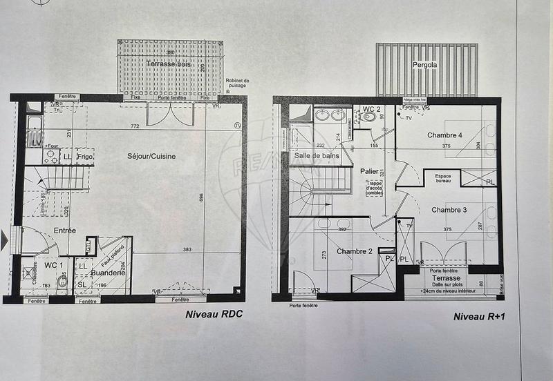 Maison - 94 m² - 4 pièces