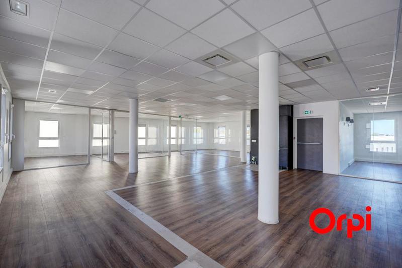 Bureau - 248 m²