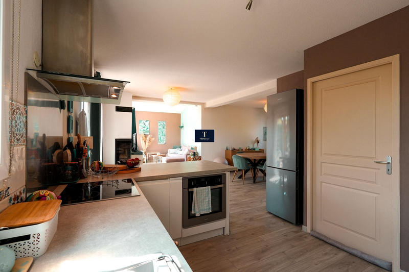 Maison traditionnelle - 95 m² - 4 pièces