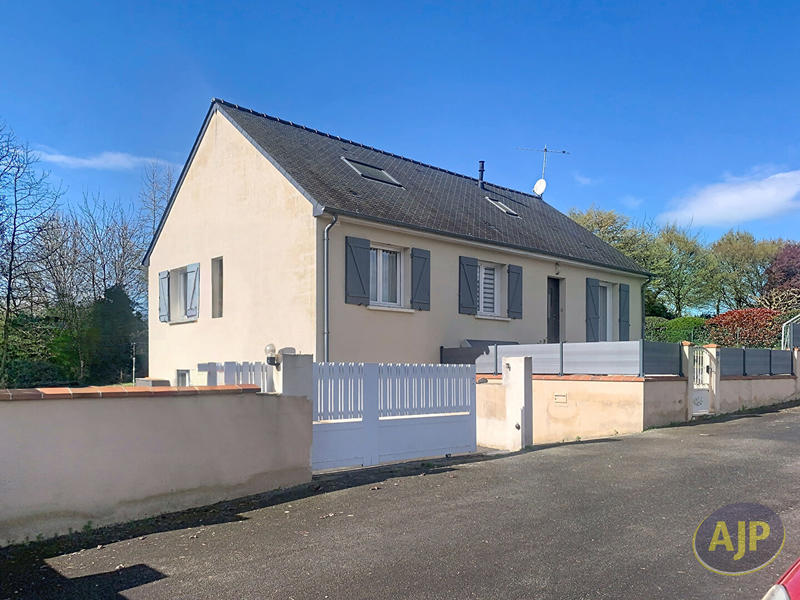 Maison - 145 m² - 6 pièces