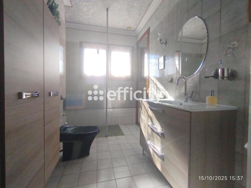 Pavillon - 140 m² - 6 pièces