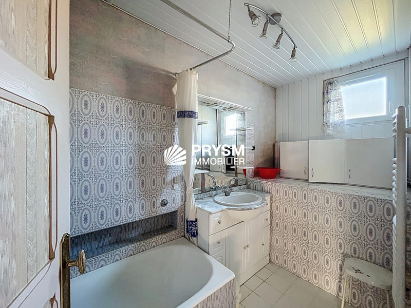 Maison traditionnelle - 76 m² - 4 pièces