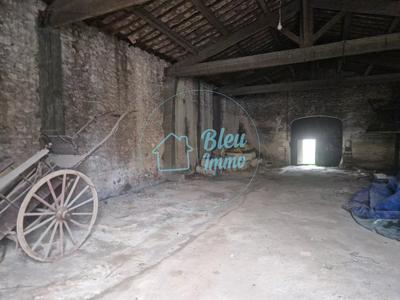 Grange - 526 m² - 6 pièces