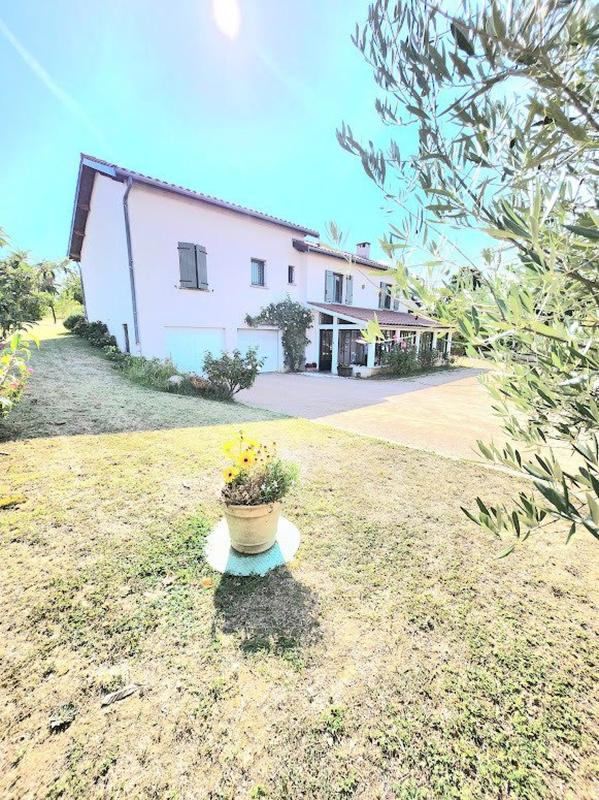 Maison - 158 m² - 6 pièces