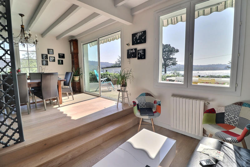 Propriété - 220 m² - 8 pièces