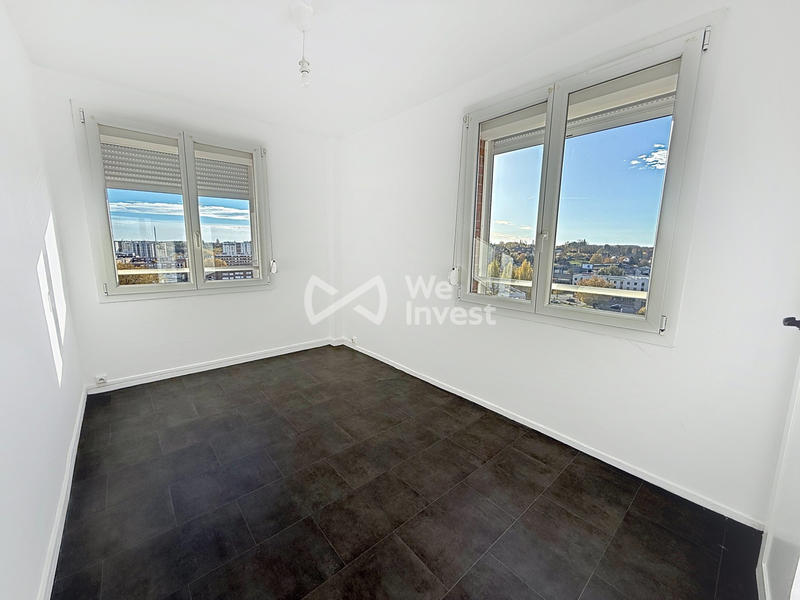 Appartement - 74 m² - 7 pièces