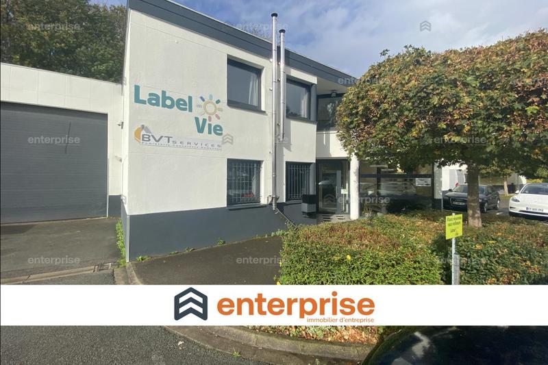 Local d'activité / Entrepôt - 342 m²