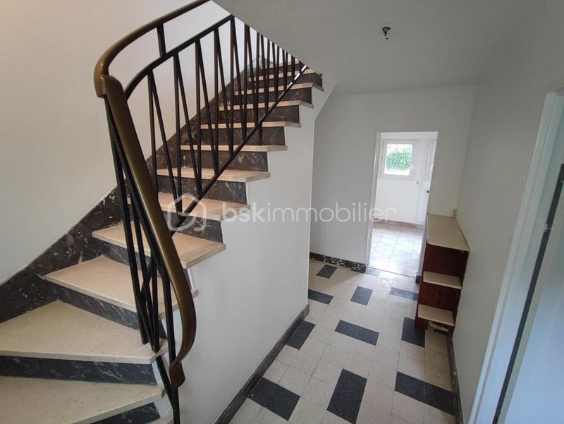 Maison - 106 m² - 6 pièces