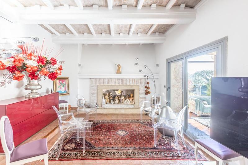 Villa - 360 m² - 8 pièces