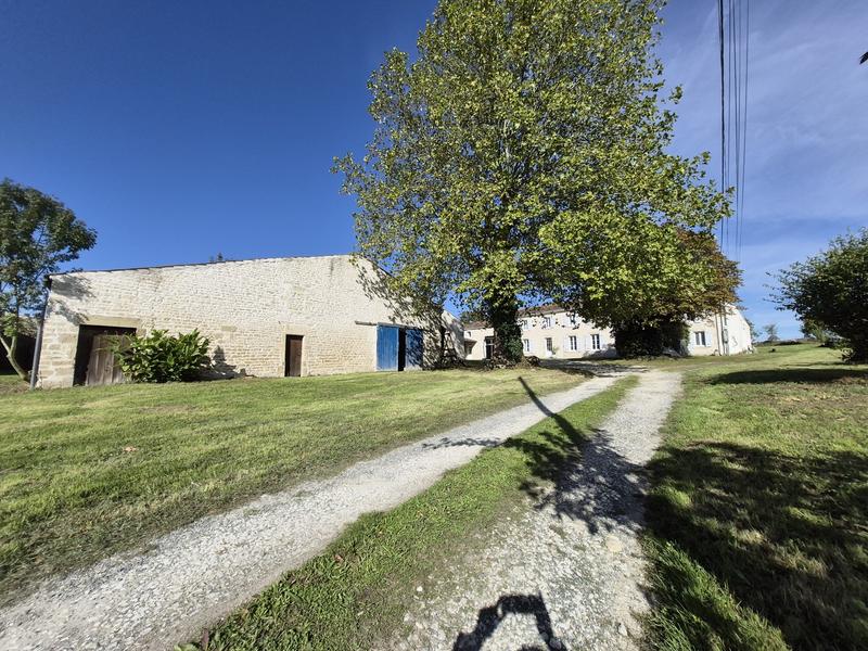 Maison ancienne - 315 m² - 13 pièces