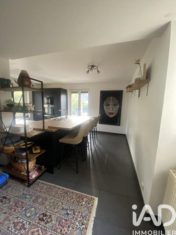 Maison - 140 m² - 5 pièces