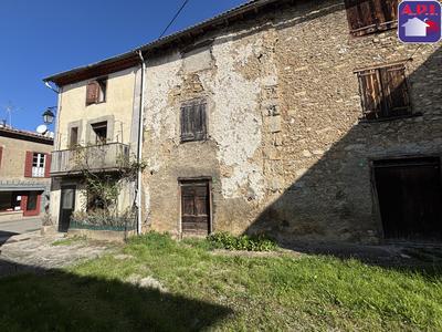 Maison de village - 82 m² - 5 pièces