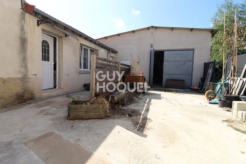 Maison - 408 m² - 4 pièces