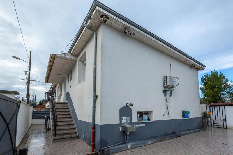 Maison - 150 m² - 7 pièces