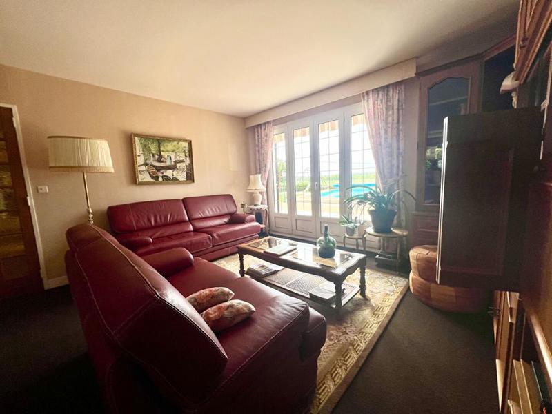 Maison - 160 m² - 7 pièces