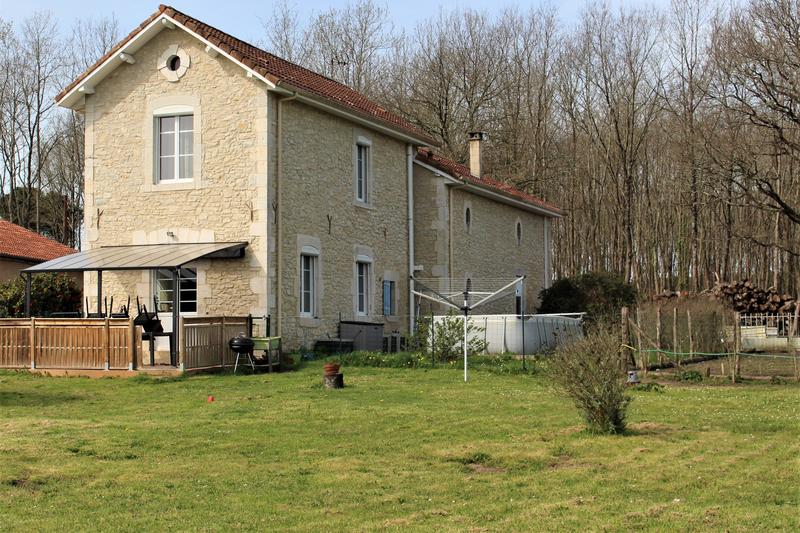 Maison - 156 m² - 5 pièces