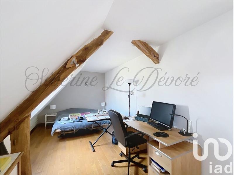 Maison - 215 m² - 9 pièces