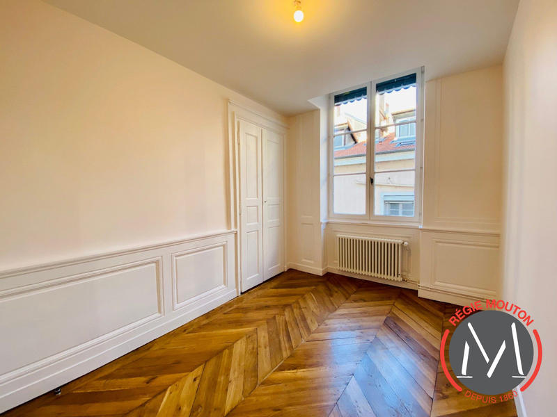 Appartement - 70 m² - 2 pièces