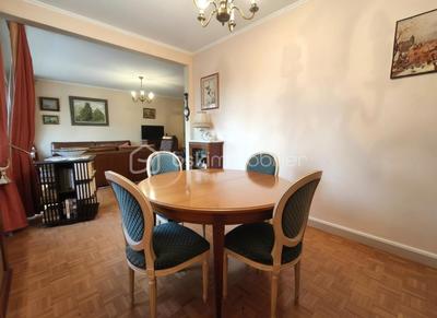 Appartement - 101 m² - 5 pièces