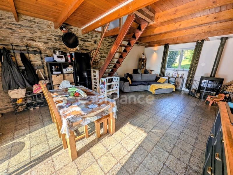 Maison - 65 m² - 3 pièces