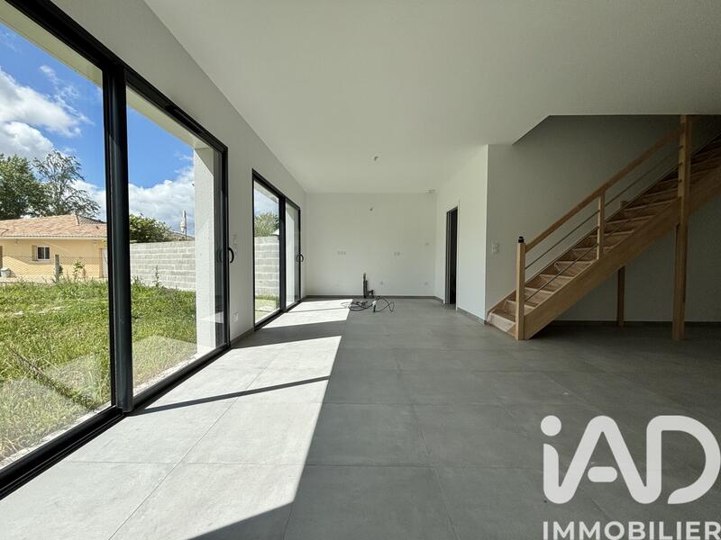 Maison - 132 m² - 5 pièces