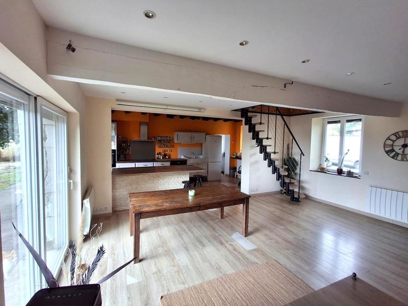 Maison - 100 m² - 6 pièces