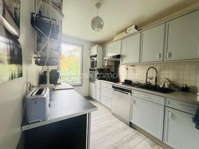 Appartement - 79 m² - 4 pièces