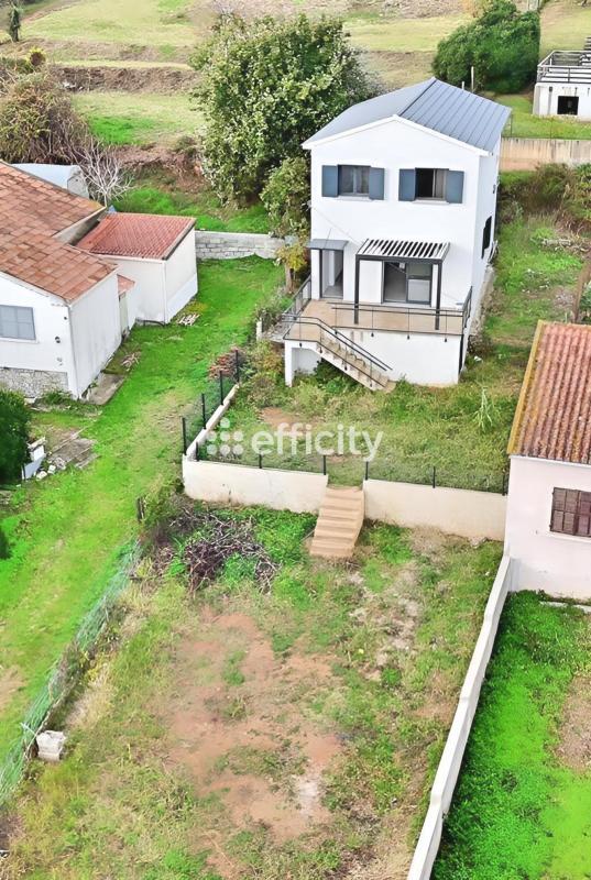 Villa - 95 m² - 4 pièces