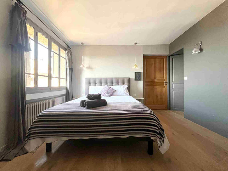 Maison - 184 m² - 6 pièces