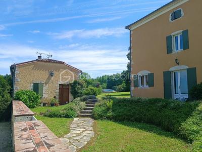 Demeure - 509 m² - 14 pièces