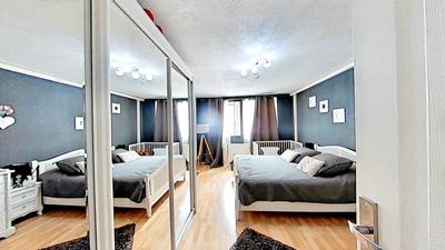 Appartement - 96 m² - 5 pièces