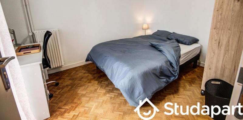 Chambre - 9 m² - 1 pièce