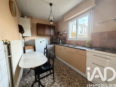 Maison - 98 m² - 6 pièces