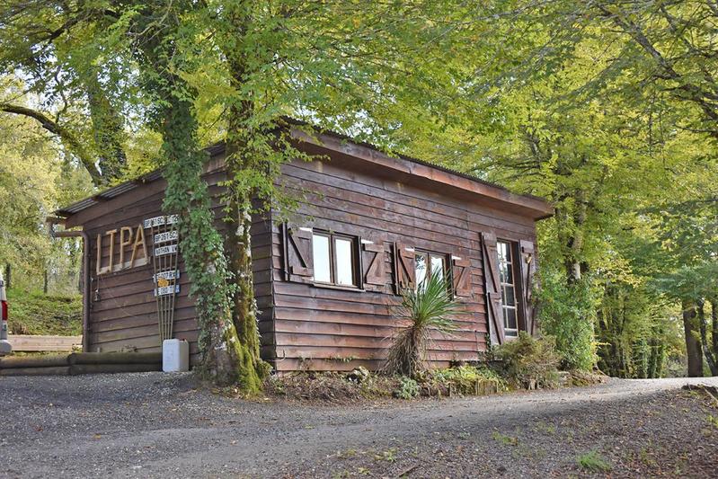 Maison - 213 m² - 10 pièces