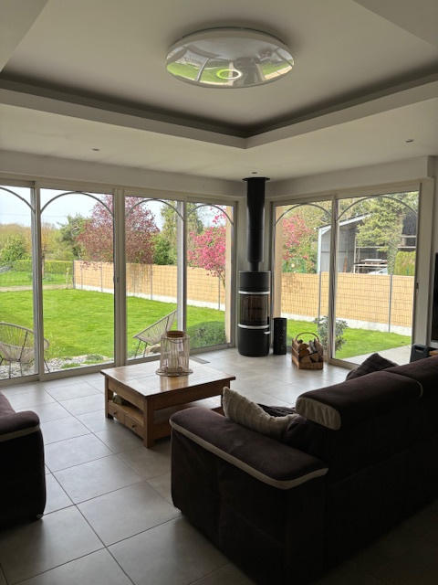 Maison - 285 m² - 8 pièces