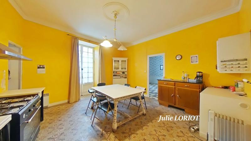 Maison de village - 320 m² - 7 pièces