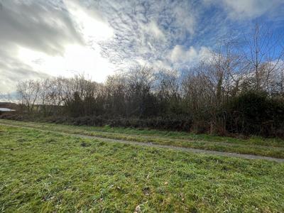 Terrain constructible - 2 520 m²