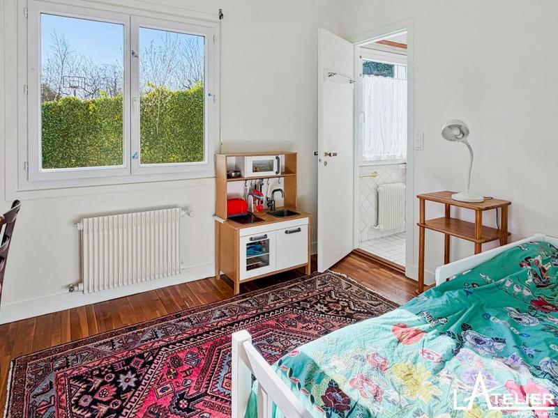 Maison - 209 m² - 8 pièces