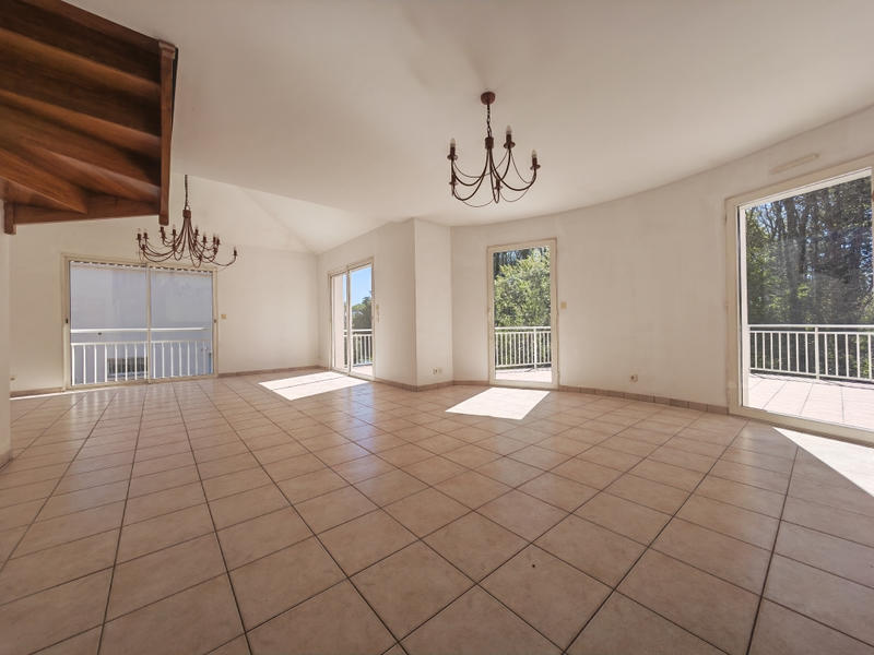 Maison - 145 m² - 6 pièces