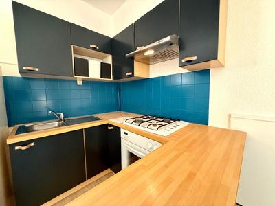 Appartement - 64 m² - 2 pièces